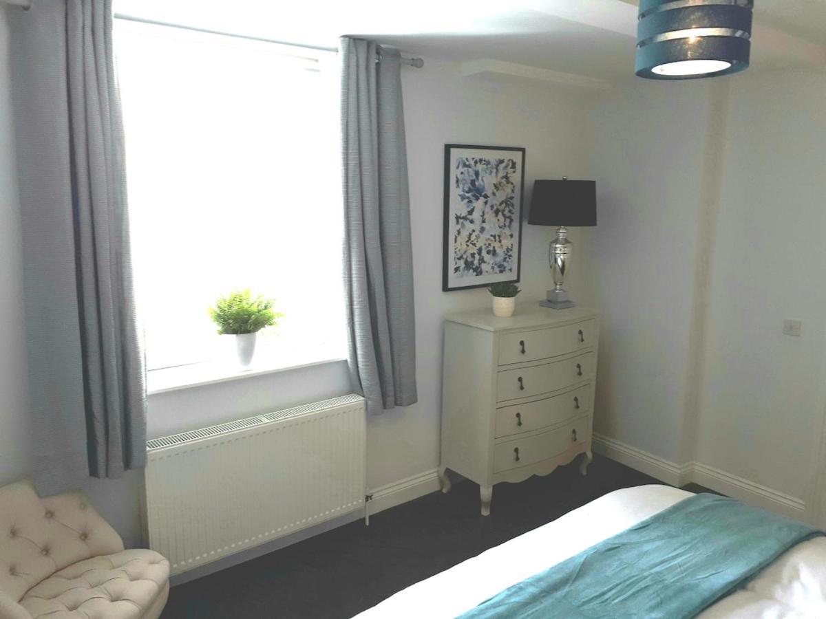 & Stylish Apartment, Free Parking *